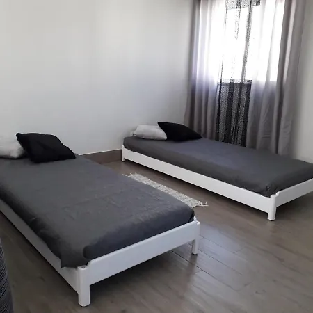 Dream Apartment-wifi & Pool Daire